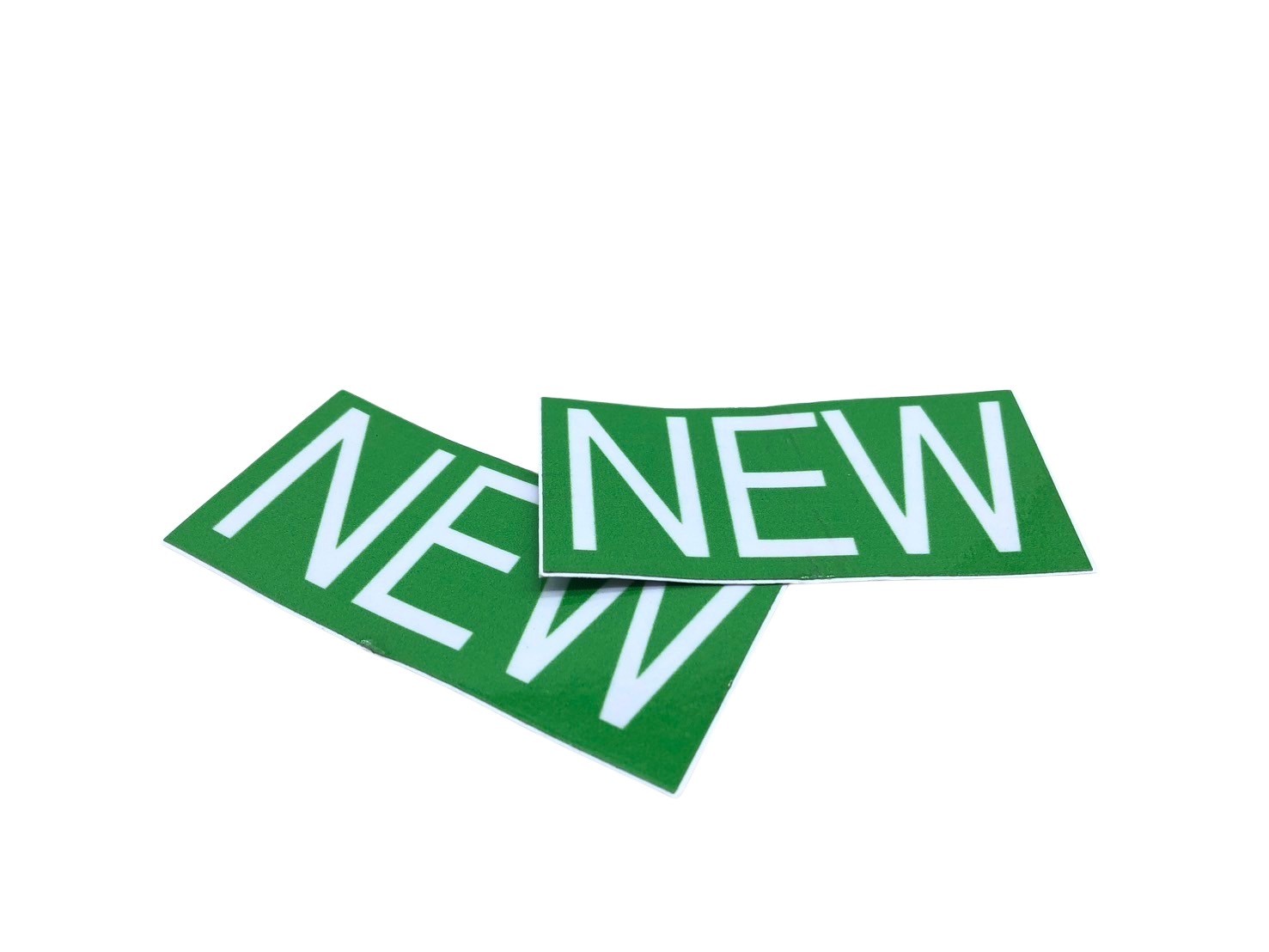 สติ๊กเกอร์ติดหมวกเซฟตี้ NEW ตัวอักษรสีขาว พื้นสีเขียว ขนาด 1.5x3 นิ้ว